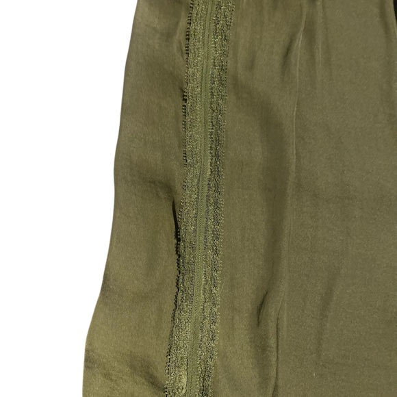 Who What Wear Olive Green Women's Tank - Picture 3 of 5